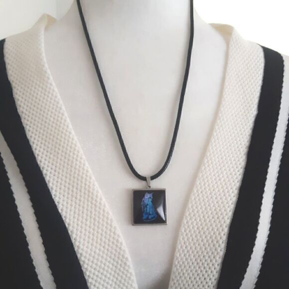 Cat Silhouette Hand Crafted Stainless Steel Charm Leather Adjustable Necklace - Picture 10 of 10